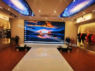 Layar Iklan LED Dinamis Dengan Warna-Warna yang Berkilau