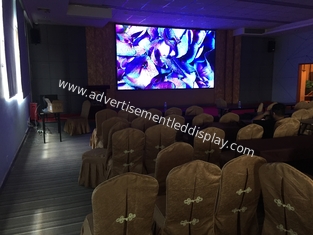 Smart Digital Indoor Advertising Screen Desain hemat energi RGB