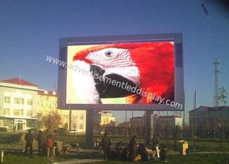256x256mm 7000cd Iklan Luar Ruangan Layar LED Penuh Warna P16 1R1G1B