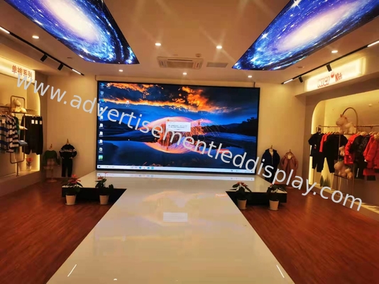 Layar Iklan LED Dinamis Dengan Warna-Warna yang Berkilau