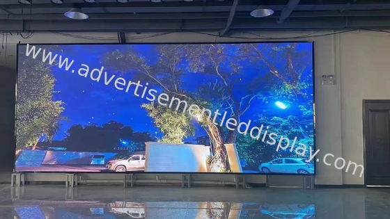 Aluminium Cabinet Indoor LED Display Dengan Sistem Suara Terintegrasi Untuk Solusi All-in-One