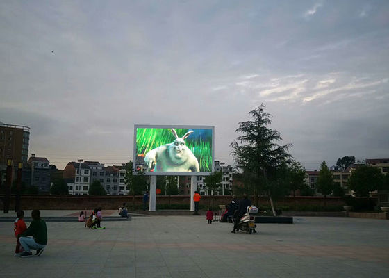 Layar Iklan LED Luar Ruang Yang Tahan Air Solusi Utama Untuk Promosi yang Efektif