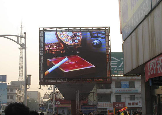 256x256mm 7000cd Iklan Luar Ruangan Layar LED Penuh Warna P16 1R1G1B